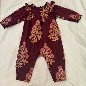 New Pink Chicken romper
6/12M